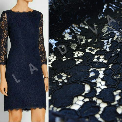 Хлопковое кружево с кордовой нитью темно-синего цвета