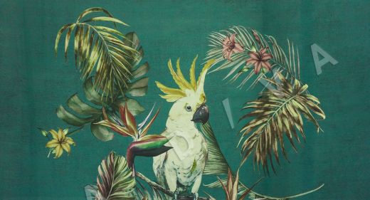 шелковый батист с попугаем по мотивам DG на зеленом фоне