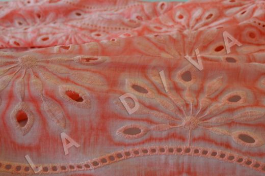 Шитье персикового цвета на шелковом батисте рис-3