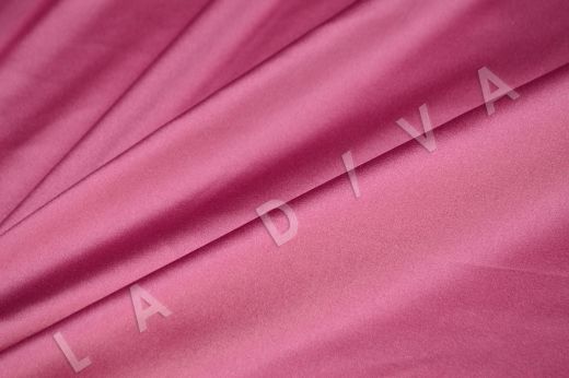 Атласный шелк розового цвета