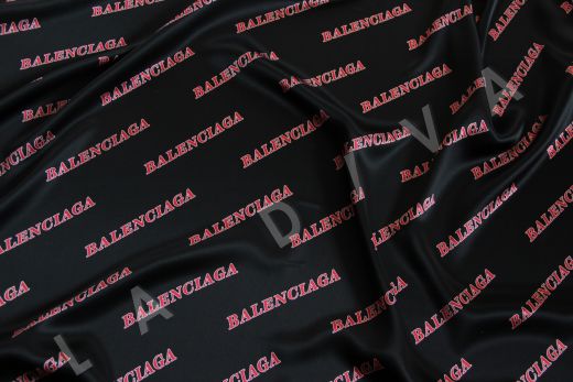 Шелк сатин Balenciaga на черном фоне