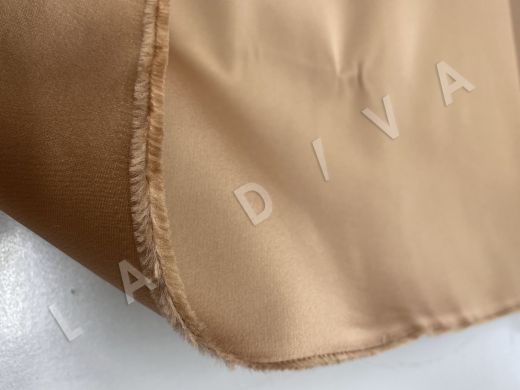 Шелк Dior в карамельном цвете рис-5