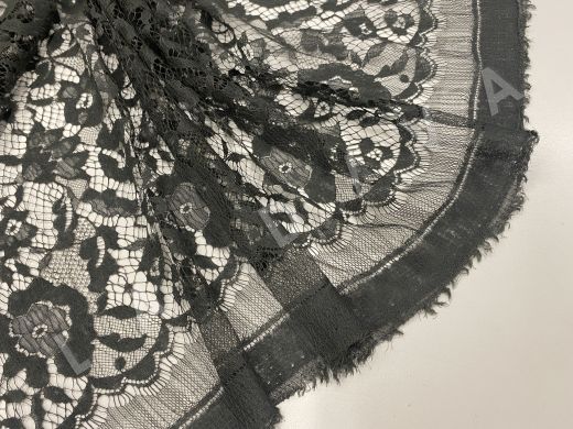 Вышивка по кружеву Marco Lagattolla темно-серого цвета рис-3