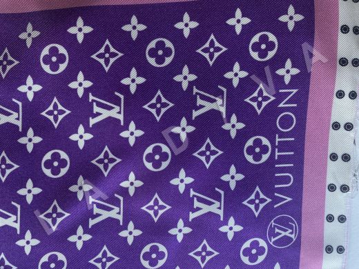 Шелковый платок Louis Vuitton подписной, двухсторонний рис-2