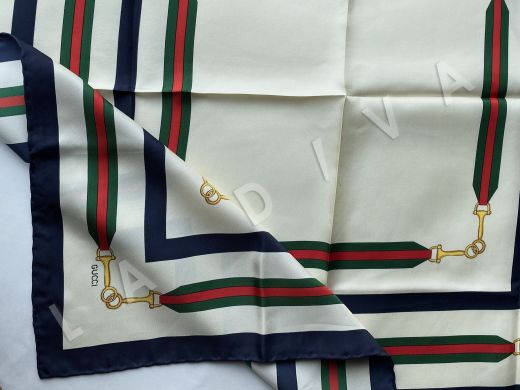 Шёлковый платок Gucci, подписной D-218