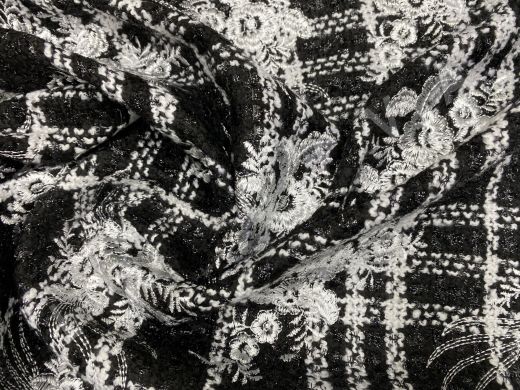 Костюмная вискоза Chanel с цветочной вышивкой рис-3