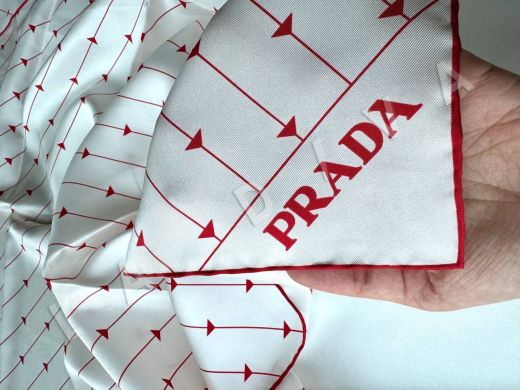 Шёлковый платок Prada, твиловое плетение рис-7
