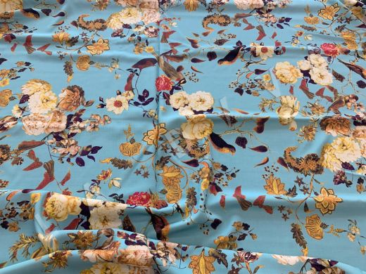 костюмно-плательная шерсть с цветочным принтом на голубом фоне рис-2