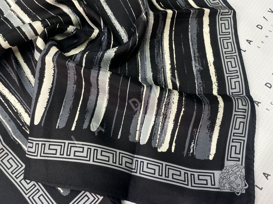 Шелковый платок Versace рис-3