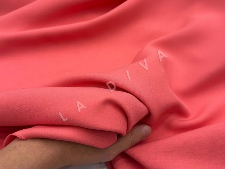 Шерсть с шелком от Gucci в караллово-розовом цвете рис-2 Шерсть с шелком от Gucci в караллово-розовом цвете рис-2