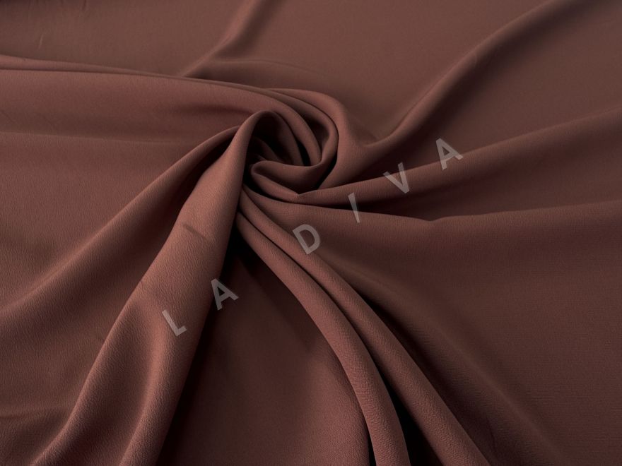 Однотонный креповый шелк с ацетатом Max Mara в светло-коричневом цвете с розовинкой рис-2
