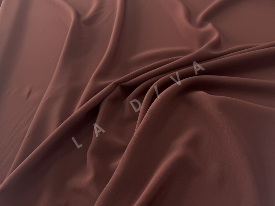 Однотонный креповый шелк с ацетатом Max Mara в светло-коричневом цвете с розовинкой рис-4