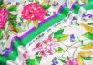 платок с цветочным принтом на бежевом фоне рис-4