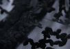 Вышивка на сетке на чёрном фоне  рис-4